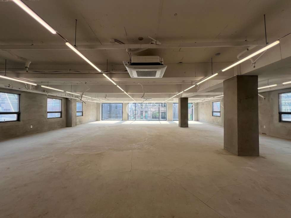 서울 강남구 신사동 압구정역 리모델링 후 첫 입주 깔끔한 사무실 월세 매물번호 10325 사진 2