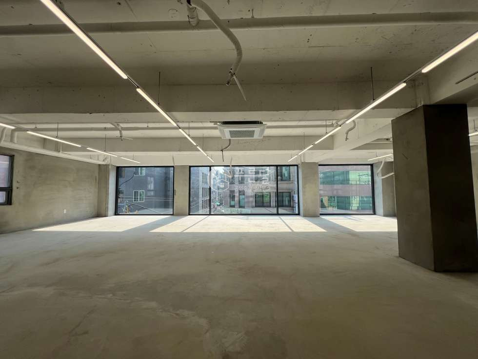 서울 강남구 신사동 압구정역 리모델링 후 첫 입주 깔끔한 사무실 월세 매물번호 10325 사진 4