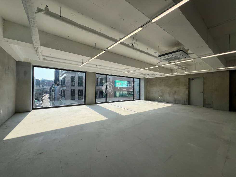 서울 강남구 신사동 을지병원사거리 인근 리모델링완료 테라스있는 사무실 월세 매물번호 10328 사진 3