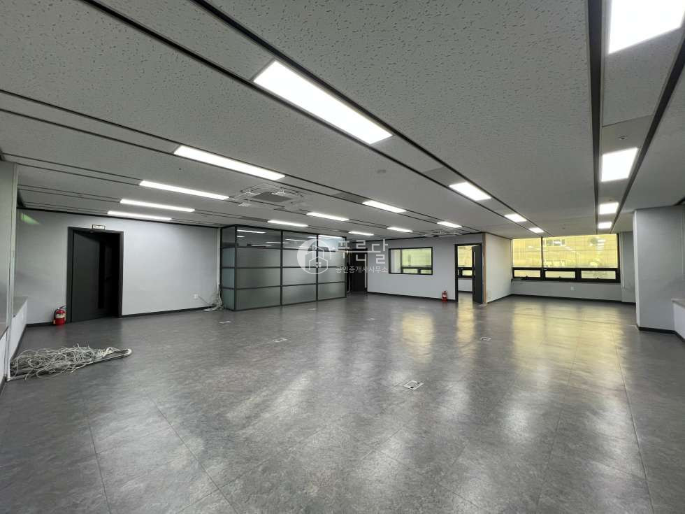 서울 강남구 역삼동 강남역 역세권 화이트톤 깔끔한 사무실 월세 매물번호 10346 사진 5