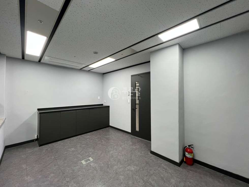 서울 강남구 역삼동 강남역 역세권 화이트톤 깔끔한 사무실 월세 매물번호 10346 사진 7