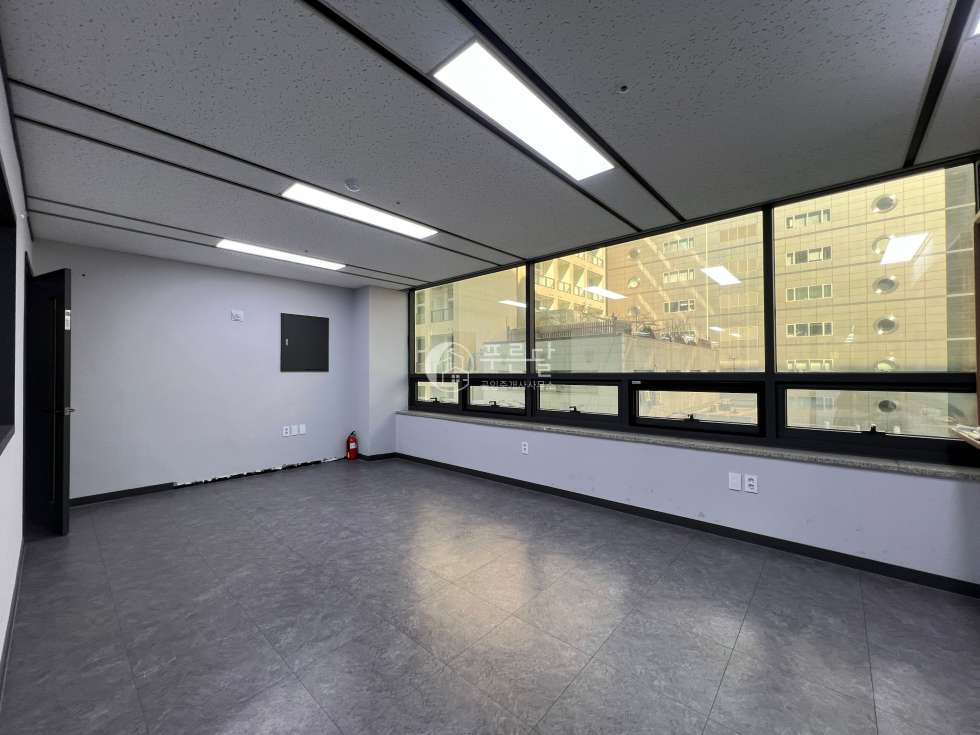 서울 강남구 역삼동 강남역 역세권 화이트톤 깔끔한 사무실 월세 매물번호 10346 사진 8