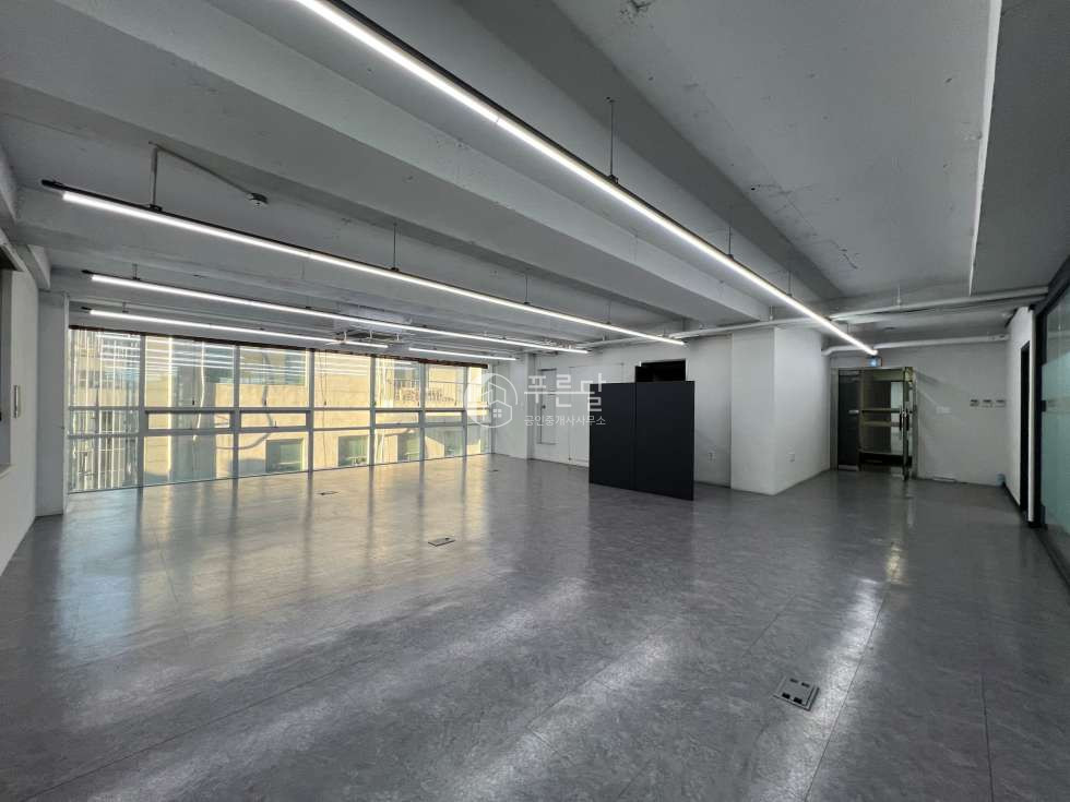 서울 강남구 역삼동 역삼역 초역세권 내외관 컨디션 아주 굿 월세 매물번호 10369 사진 2