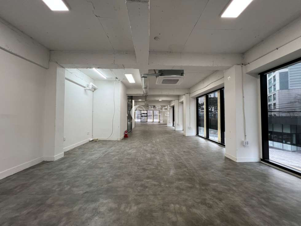 서울 강남구 논현동 경복아파트 사거리 채광좋고 깔끔한 사무실 월세 매물번호 10518 사진 8