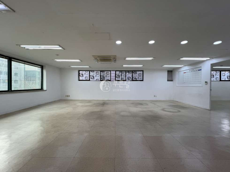 서울 강남구 논현동 선정릉역 대로변 가성비 최고의 사무실 월세 매물번호 10520 사진 1