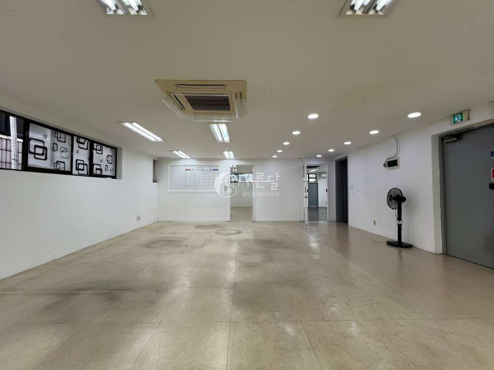 서울 강남구 논현동 선정릉역 대로변 가성비 최고의 사무실 월세 매물번호 10520 사진 3