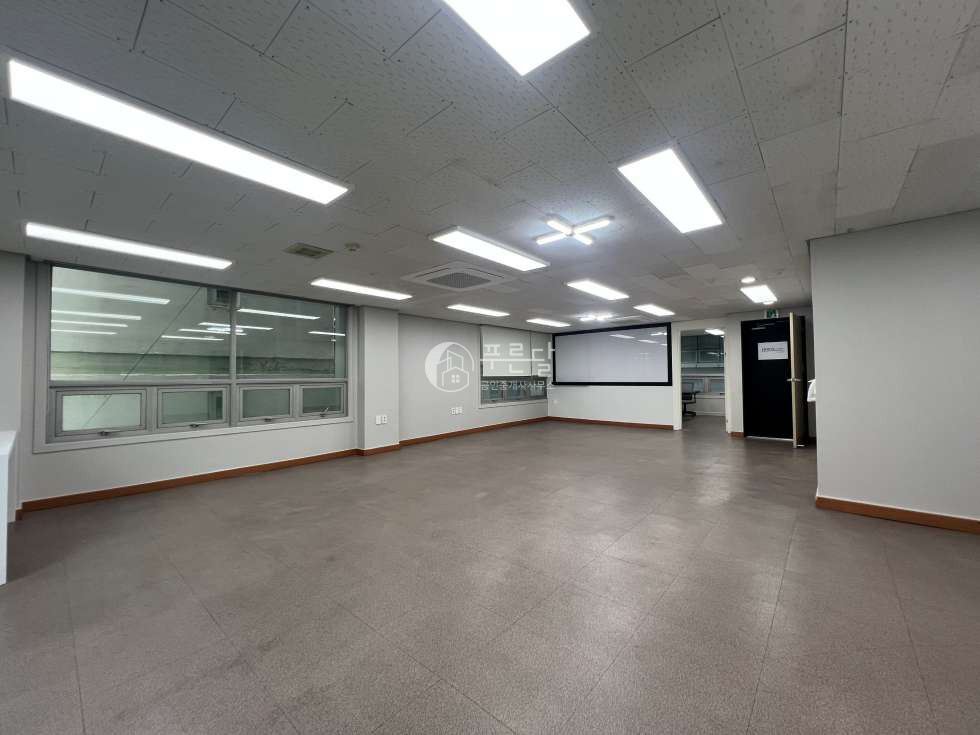 서울 강남구 역삼동 선릉역 도보 3분 초역세권 원상복구된 사무실 월세 매물번호 10525 사진 3