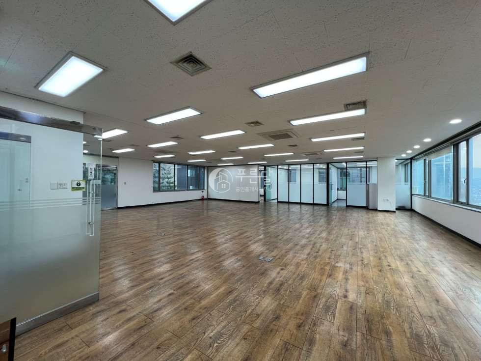 서울 강남구 역삼동 센터필드사거리 대로변 깔끔한 사무실 연층임대 가능 월세 매물번호 10546 사진 11