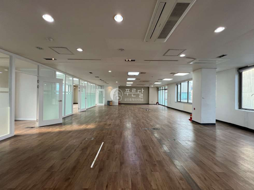 서울 강남구 역삼동 언주로 대로변 출퇴근 하기 좋은 위치 사무실 월세 매물번호 10548 사진 5