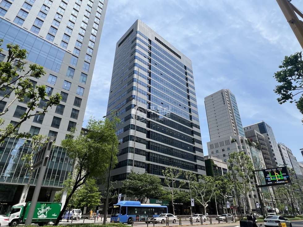 서울 강남구 삼성동 테헤란로 대로변 컨디션 좋은 대형 사무실 월세 매물번호 10568 사진 1