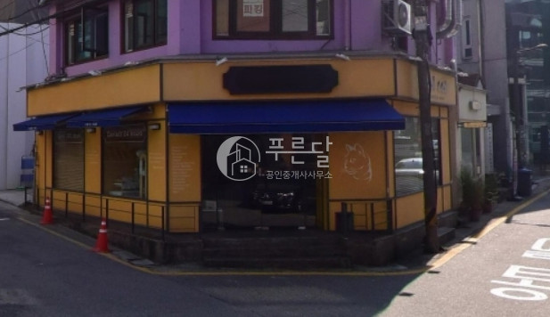 서울 강남구 논현동 을지병원 사거리 가성비 좋은 코너 1층 상가 월세 매물번호 10587 사진 1