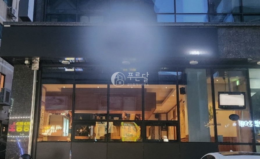 서울 강남구 역삼동 센터필드사거리 깔끔한 컨디션의 노출 좋은 상가 월세 매물번호 10651 사진 1