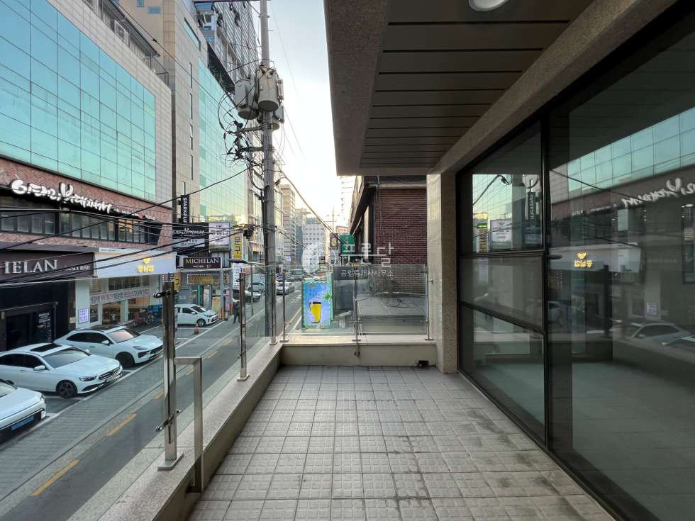 서울 강남구 역삼동 역삼역 먹자상권 유동인구 많은 지역 신축 첫 입주 월세 매물번호 10742 사진 13