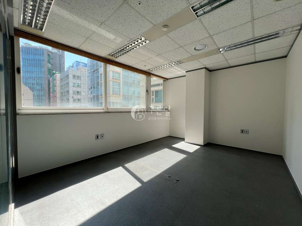 서울 강남구 역삼동 선릉역 더블역세권 대로변 깔끔한 사무실 월세 매물번호 10760 사진 4