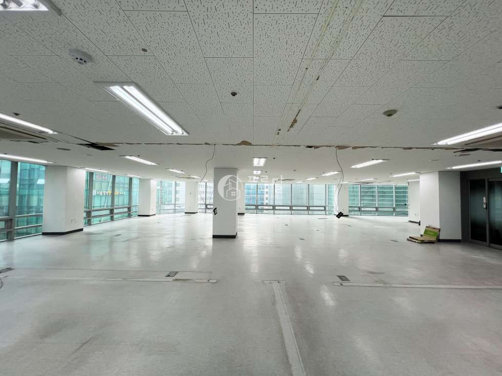 서울 강남구 역삼동 테헤란로 대로변 접근성 좋은 사무실 월세 매물번호 10095 사진 3