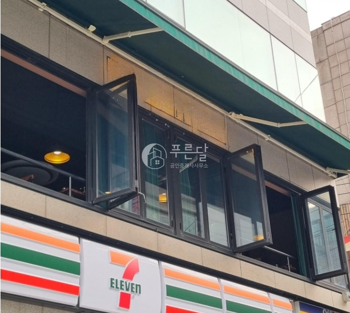 서울 강남구 신사동 신사역 역세권 세로수길 인근 인테리어 잘된 매장 월세 매물번호 10815 사진 6