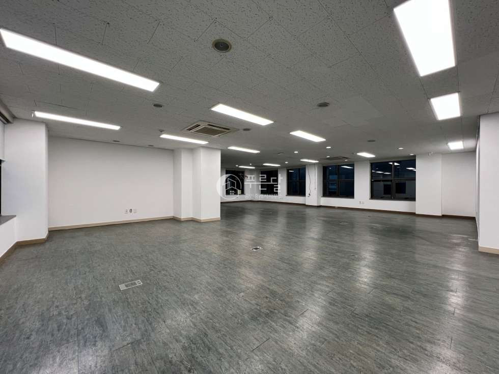 서울 강남구 역삼동 역삼역 센터필드 사거리 인근 테헤란로 사무실 월세 매물번호 10828 사진 3