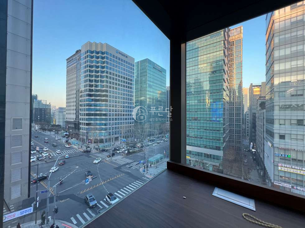 서울 강남구 역삼동 센터필드사거리 대로변 대형 사무실 월세 매물번호 10829 사진 1