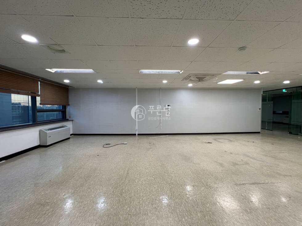 서울 강남구 역삼동 센터필드사거리 대로변 대형 사무실 월세 매물번호 10829 사진 2