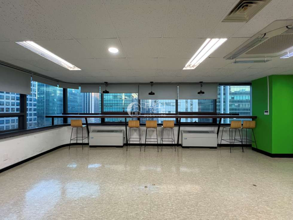서울 강남구 역삼동 센터필드사거리 대로변 대형 사무실 월세 매물번호 10829 사진 4