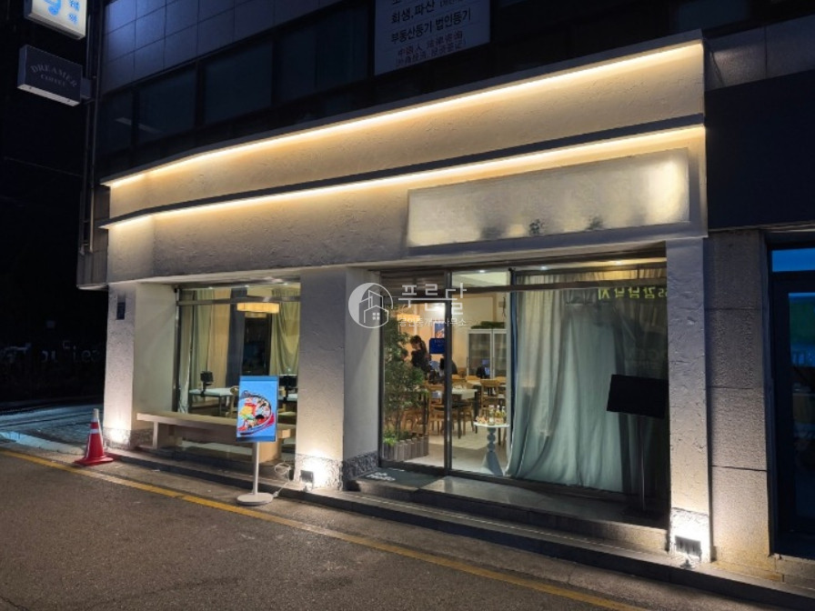 서울 강남구 역삼동 역삼역 GFC뒤쪽 먹자상권 1층 상가 월세 매물번호 10996 사진 1