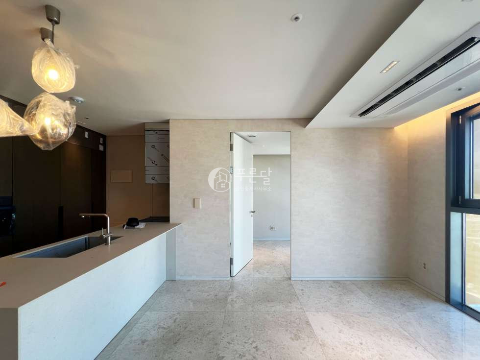 서울 서초구 서초동 101동 남부터미널역 역세권 신축 첫 입주 지젤라이프그라피 뷰 좋은 고층 전세 매물번호 11009 사진 13