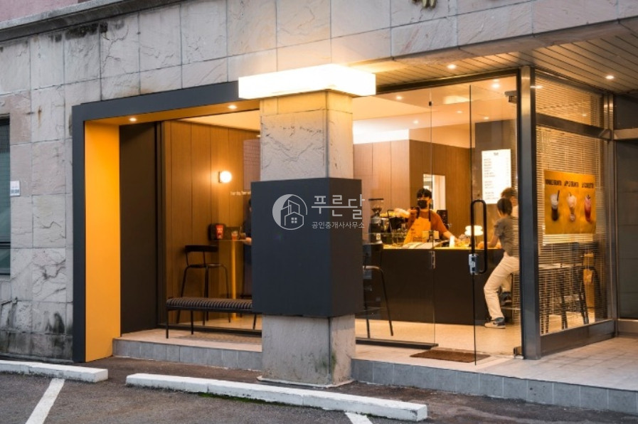 서울 강남구 역삼동 뱅뱅사거리 인근 감성인테리어 상가 월세 매물번호 11075 사진 1