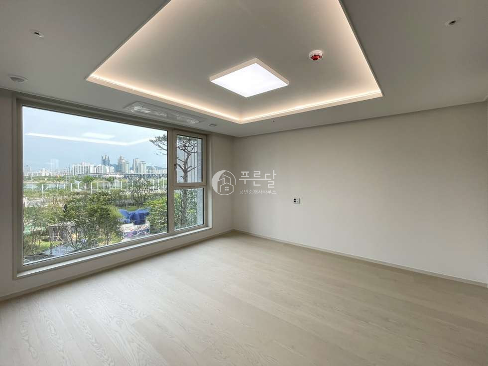 서울 강남구 청담동 102동 청담르엘 로얄동 파노라마 한강뷰 97D타입 월세 매물번호 11074 사진 4