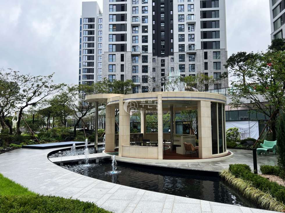 서울 강남구 청담동 104동 정원뷰 구조 좋은 청담르엘 전세 첫 입주 전세 매물번호 11086 사진 2