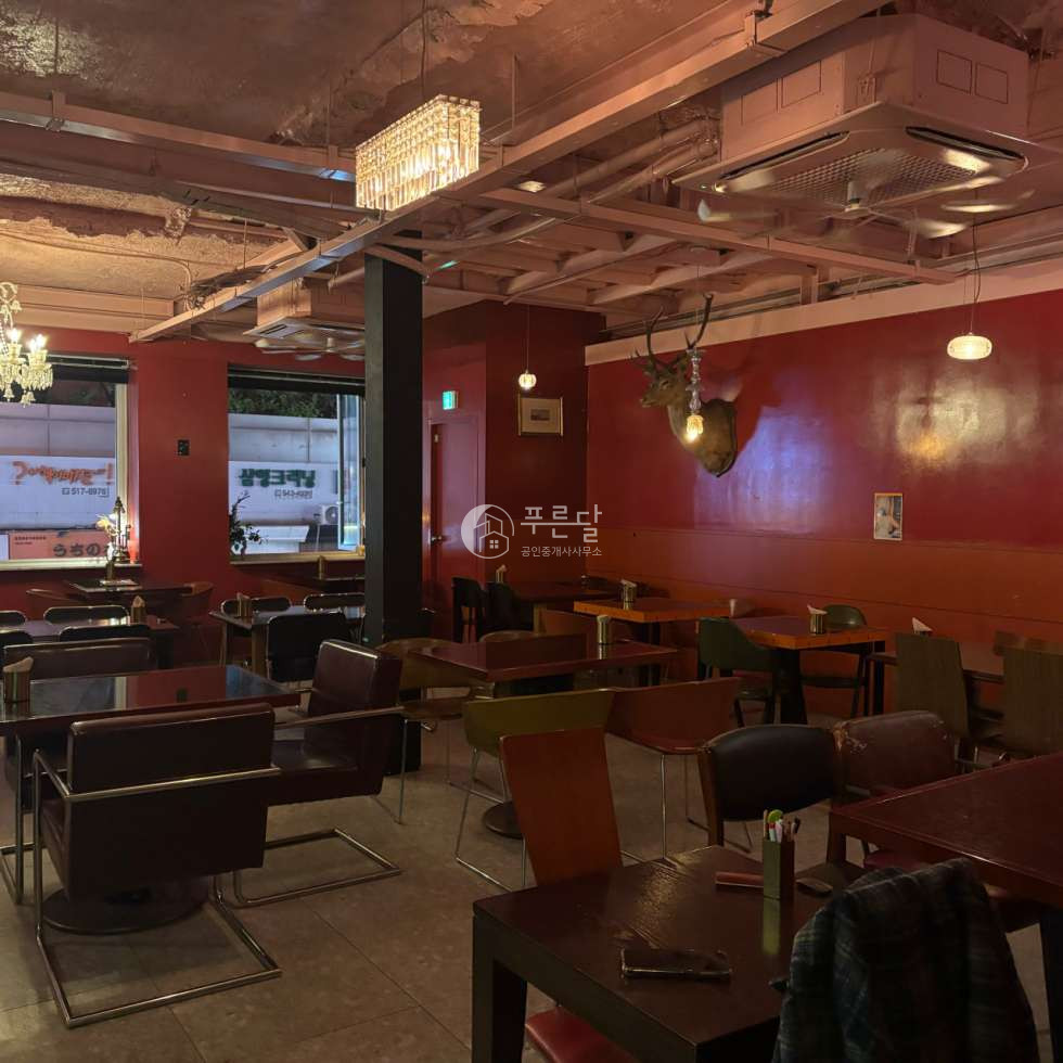 서울 강남구 신사동 압구정로데오 메인 유동인구 많은 위치 상가 월세 매물번호 11172 사진 3