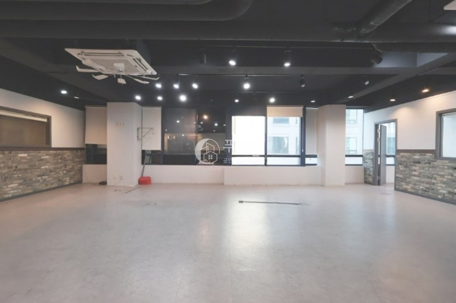 서울 강남구 역삼동 역삼역 1분 테헤란로 대로변 사무실 월세 매물번호 11349 사진 3