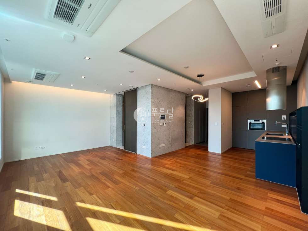 서울 강남구 논현동 남산까지 보이는 뻥뷰 학동역 하이엔드 오피스텔 펜트힐루논현 전세 전세 매물번호 11491 사진 7