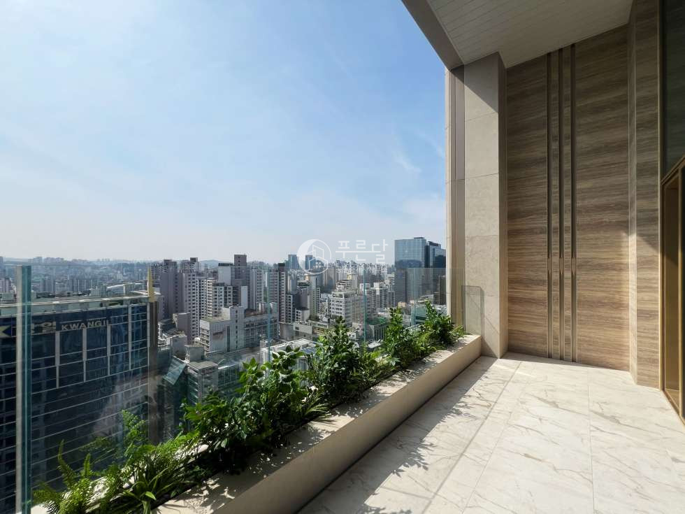 서울 강남구 역삼동 832-2 고층 테라스2개 강남역 더갤러리832 신축 첫 입주 월세 매물번호 11559 사진 12