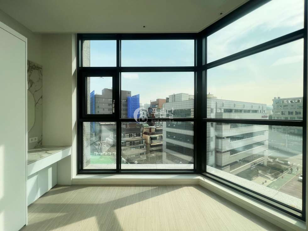 서울 강남구 역삼동 782 두산위브파빌리온역삼동 전입가능 신축 첫 입주 자주식 주차 개방감 좋은 높은 층고 월세 매물번호 11787 사진 14