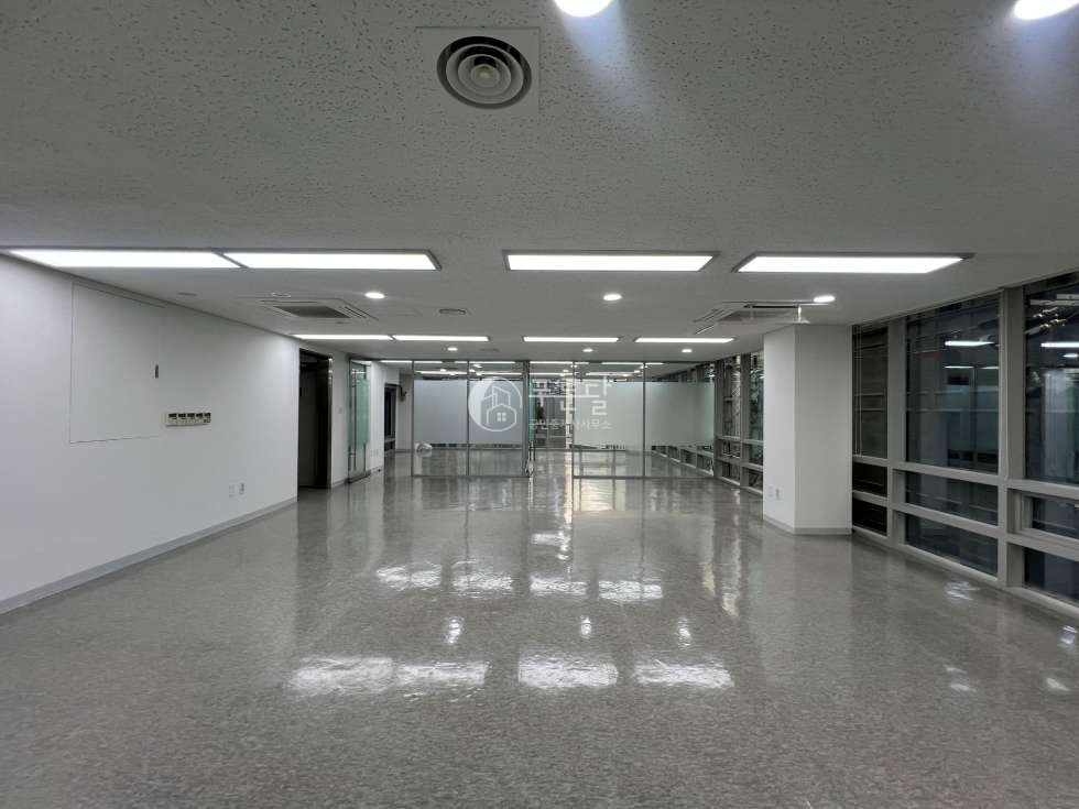 서울 강남구 역삼동 역삼역 도보1분 초역세권 컨디션 좋은 사무실 월세 매물번호 10099 사진 2