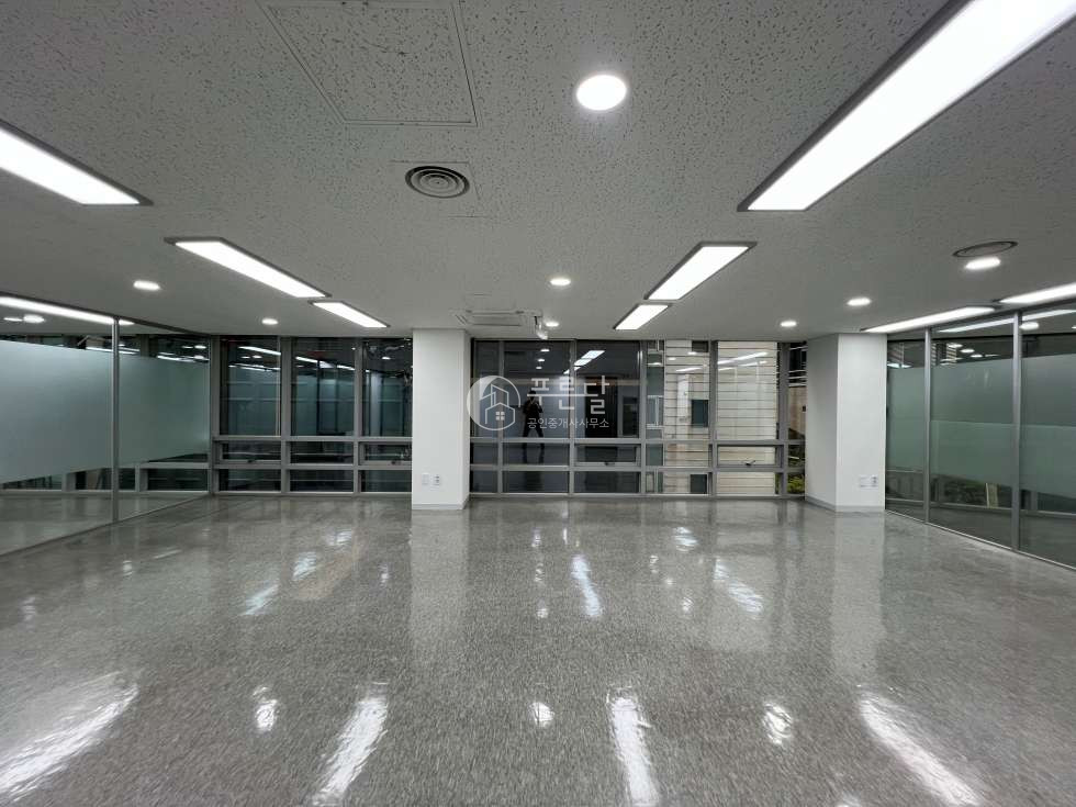 서울 강남구 역삼동 역삼역 도보1분 초역세권 컨디션 좋은 사무실 월세 매물번호 10099 사진 4