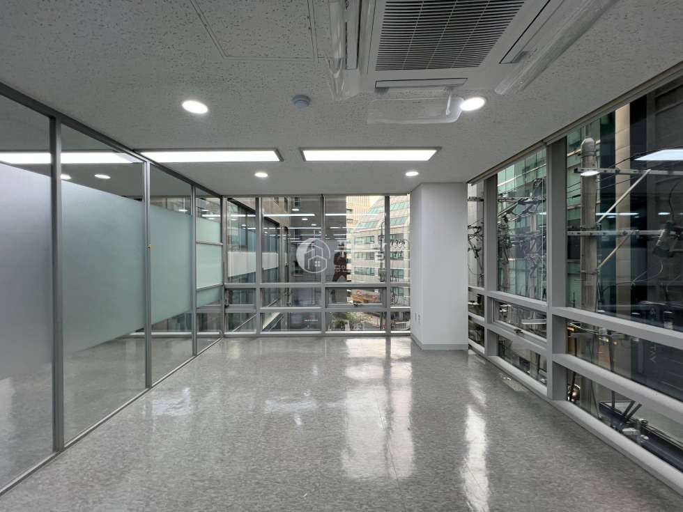 서울 강남구 역삼동 역삼역 도보1분 초역세권 컨디션 좋은 사무실 월세 매물번호 10099 사진 6