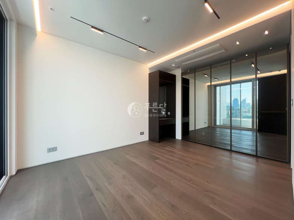 서울 강남구 논현동 도산대로 하이엔드 오피스텔 포도더블랙 매매 분양 매물번호 10160 사진 8