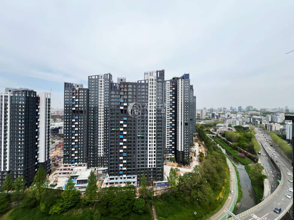 서울 서초구 방배동 750-20 101동 인시그니아 반포 펜트 한강 정면 조망 테라스 월세 매물번호 11667 사진 10