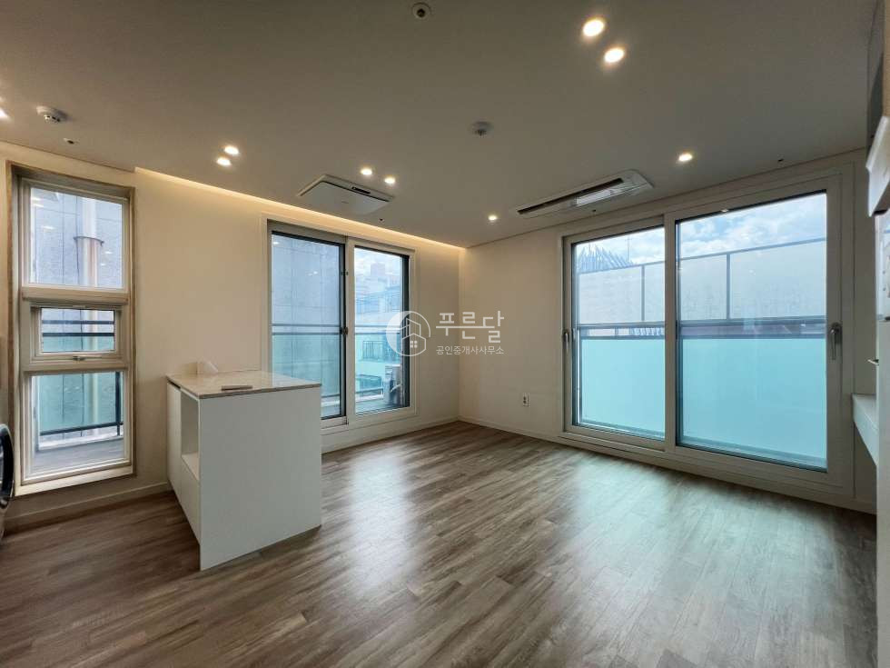 서울 강남구 역삼동 774-40 (역삼 더하임) 역삼더하임동 화이트톤 깔끔한 컨디션 대출O 보증보험O 월세 매물번호 11601 사진 1