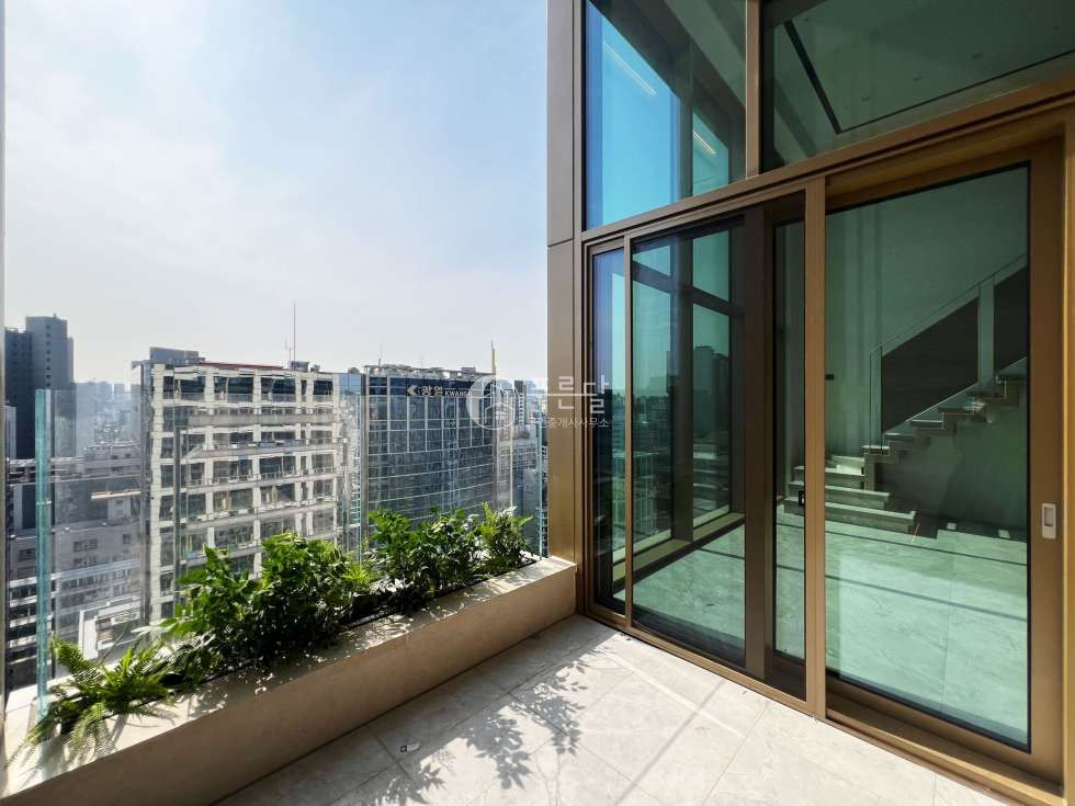 서울 강남구 역삼동 832-2 강남역 신축 하이엔드 더갤러리832 듀플렉스 개별테라스 월세 매물번호 11626 사진 15