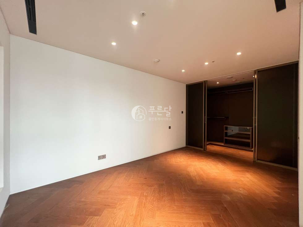 서울 강남구 역삼동 832-2 강남역 신축 하이엔드 더갤러리832 듀플렉스 개별테라스 월세 매물번호 11626 사진 30
