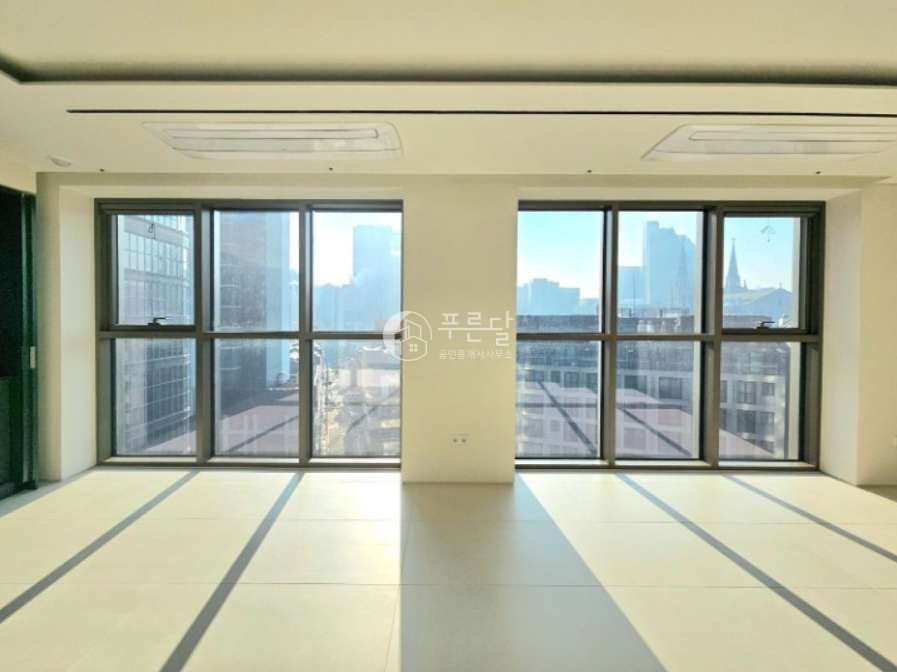 서울 강남구 역삼동 102동 실거주가능 원에디션 남향 반듯한 구조 매매 매물번호 12030 사진 1