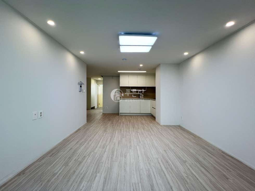 서울 강남구 청담동 127-31 101동 올리모델링 깔끔한 컨디션 보증금 조율 가능 월세 매물번호 12038 사진 5
