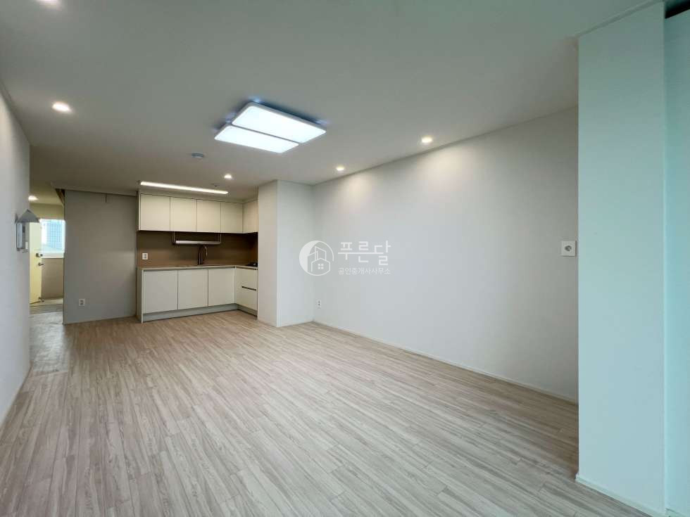 서울 강남구 청담동 127-31 101동 올리모델링 깔끔한 컨디션 보증금 조율 가능 월세 매물번호 12038 사진 6